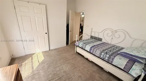 8631 SW 18th Place Davie FL 33324