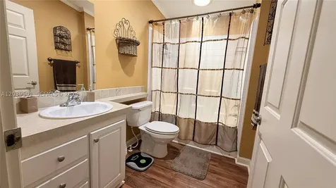 8631 SW 18th Place Davie FL 33324
