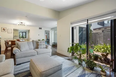 7108 SW 112th Place Miami FL 33173