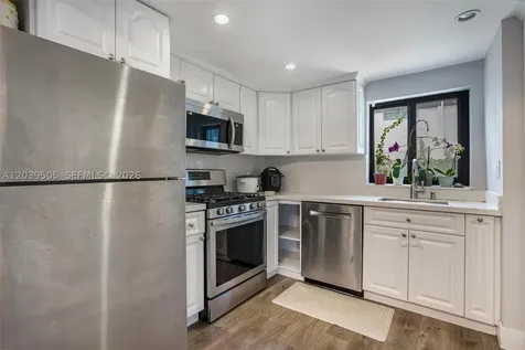 7108 SW 112th Place Miami FL 33173