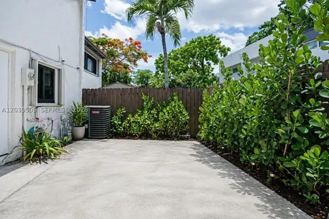 7108 SW 112th Place Miami FL 33173