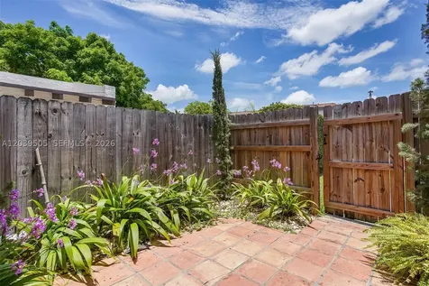 7108 SW 112th Place Miami FL 33173