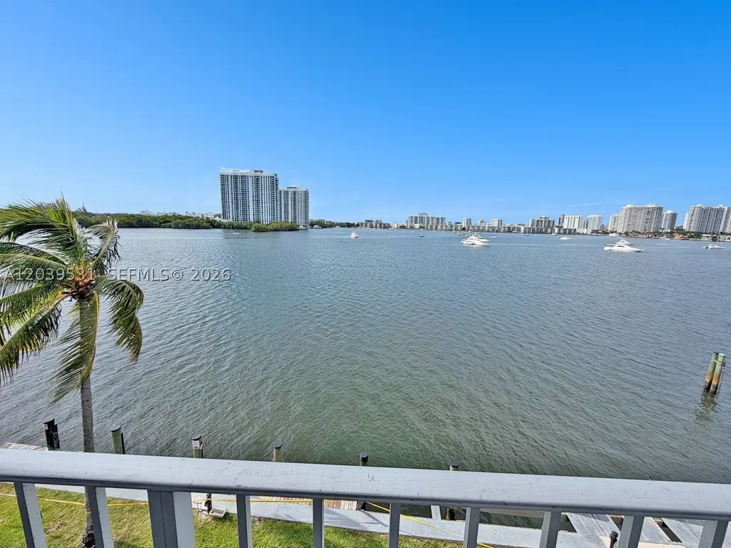 16546 NE 26th Avenue North Miami Beach FL 33160