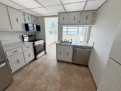 16546 NE 26th Avenue North Miami Beach FL 33160
