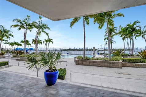 800 West Avenue Miami Beach FL 33139