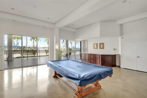 800 West Avenue Miami Beach FL 33139