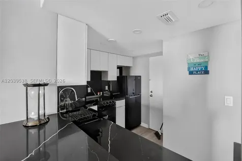 800 West Avenue Miami Beach FL 33139