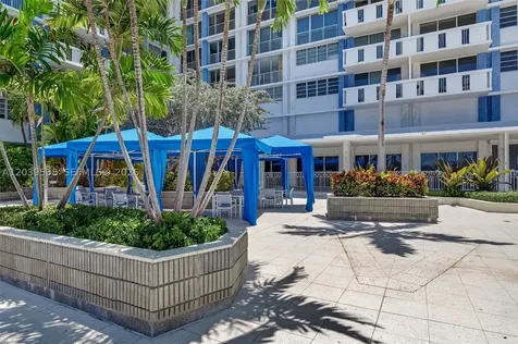 800 West Avenue Miami Beach FL 33139