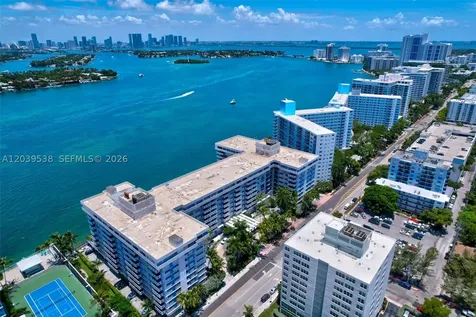 800 West Avenue Miami Beach FL 33139