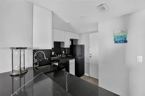 800 West Avenue Miami Beach FL 33139