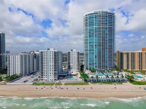 2751 S Ocean Drive Hollywood FL 33019