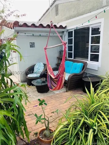 1279 NE 180th Street North Miami Beach FL 33162