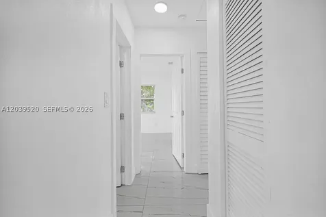 Miami FL 33161