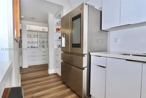 1000 Island Boulevard Aventura FL 33160