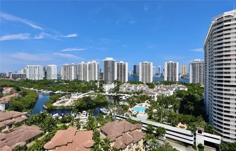 1000 Island Boulevard Aventura FL 33160