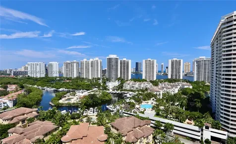 1000 Island Boulevard Aventura FL 33160
