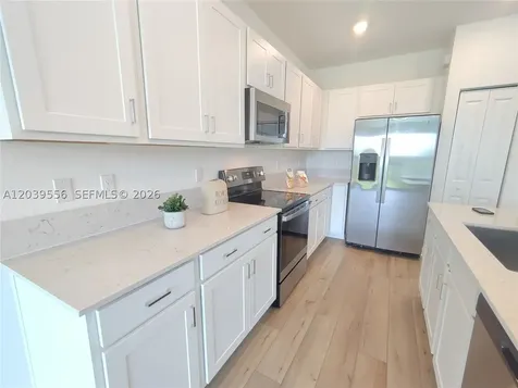 654 SE Lake Falls Street Port St. Lucie FL 34984