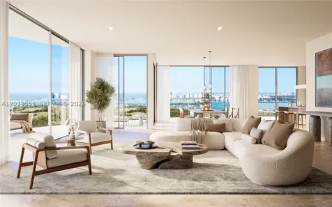2411 Laguna Circle North Miami FL 33181