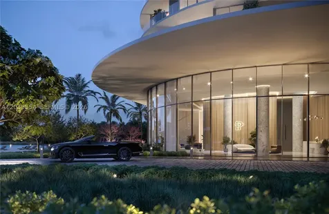 2411 Laguna Circle North Miami FL 33181
