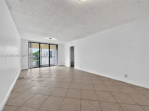 11358 Taft Street Pembroke Pines FL 33026
