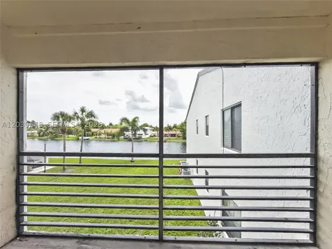 11358 Taft Street Pembroke Pines FL 33026