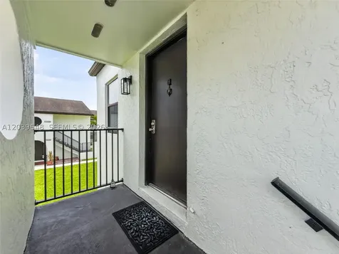 11358 Taft Street Pembroke Pines FL 33026
