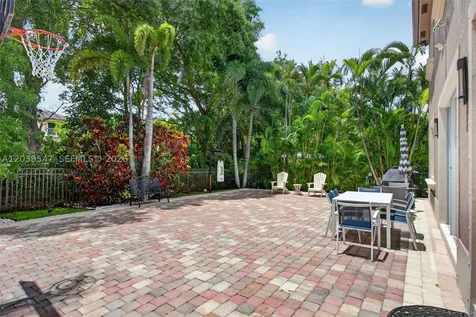 4907 Cypress Way Coconut Creek FL 33073
