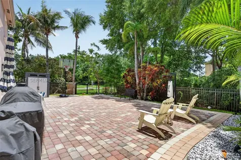 4907 Cypress Way Coconut Creek FL 33073