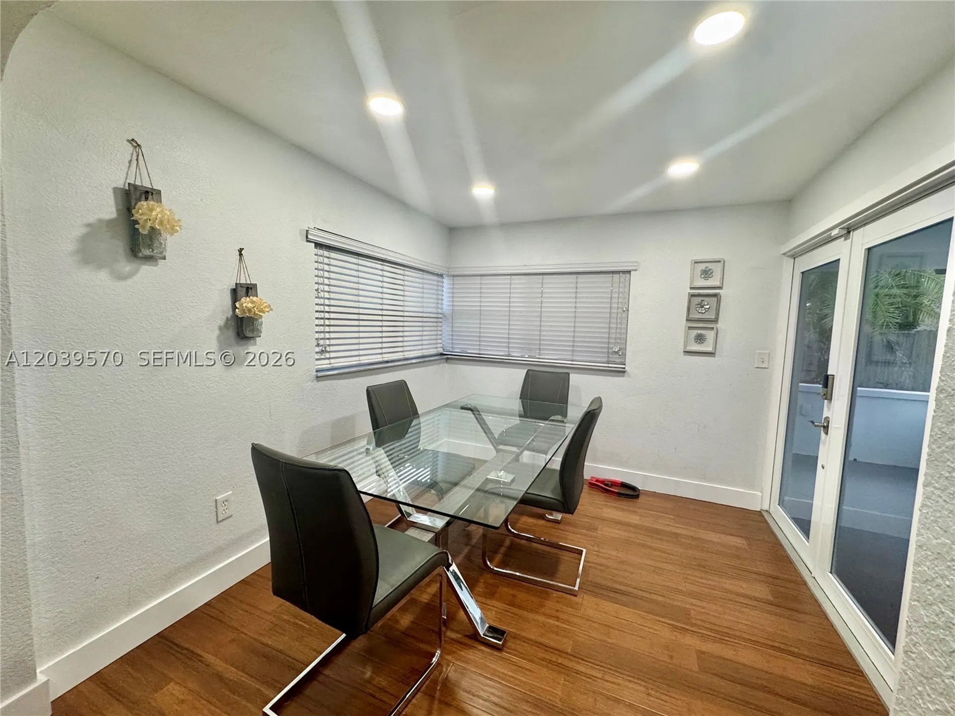 3010 N 73rd Avenue Hollywood FL 33024