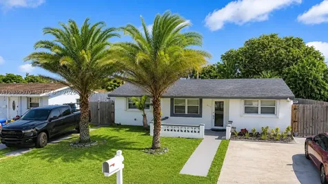 3010 N 73rd Avenue Hollywood FL 33024