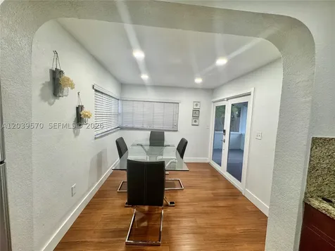 3010 N 73rd Avenue Hollywood FL 33024