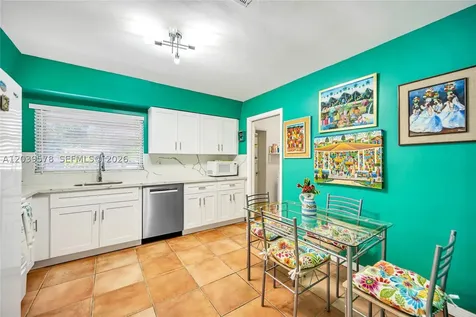 8701 SW 87th Court Miami FL 33173
