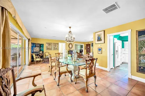 8701 SW 87th Court Miami FL 33173