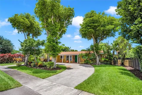 8701 SW 87th Court Miami FL 33173