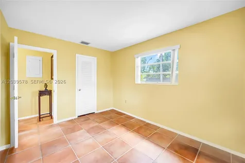 8701 SW 87th Court Miami FL 33173