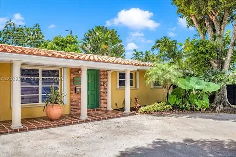 8701 SW 87th Court Miami FL 33173