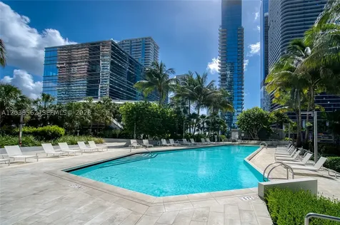 88 SW 7th Street Miami FL 33130