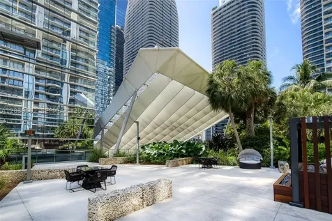 88 SW 7th Street Miami FL 33130