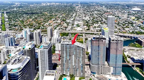 88 SW 7th Street Miami FL 33130
