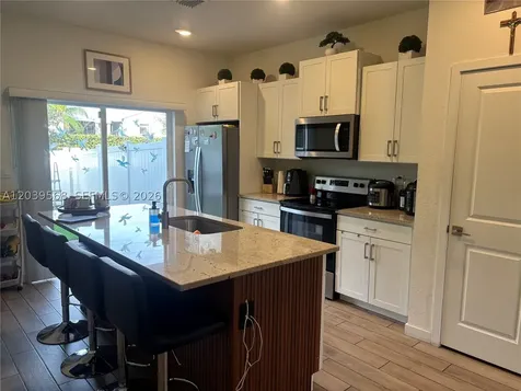 831 SE 16th Court Homestead FL 33034