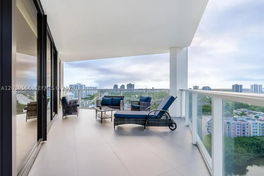 19500 Turnberry Way Aventura FL 33180