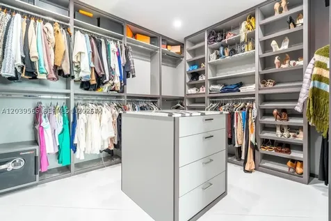 19500 Turnberry Way Aventura FL 33180