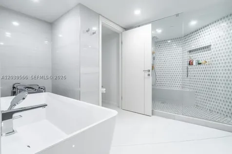 19500 Turnberry Way Aventura FL 33180