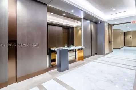 19500 Turnberry Way Aventura FL 33180
