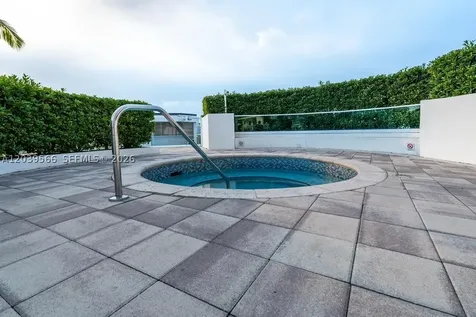 19500 Turnberry Way Aventura FL 33180