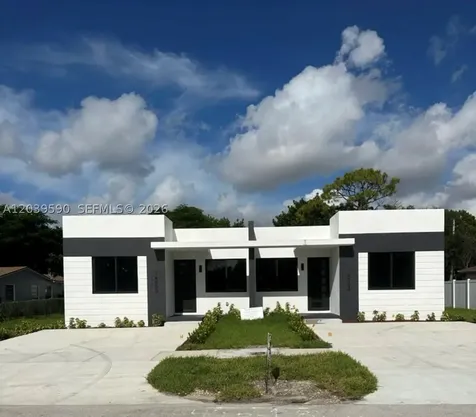 16000 NW 38 Place Miami Gardens FL 33054