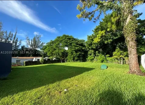 16000 NW 38 Place Miami Gardens FL 33054