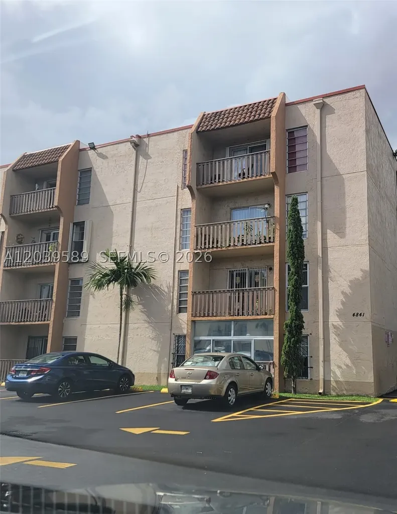 4841 NW 7th Street Miami FL 33126