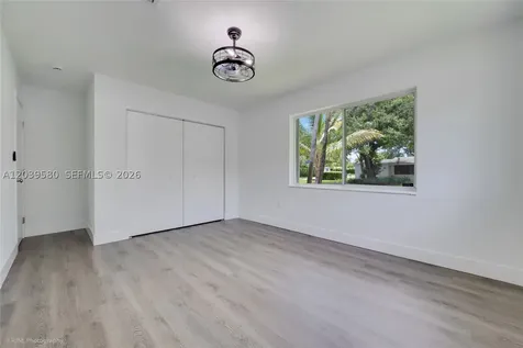 6250 SW 62 Place South Miami FL 33143