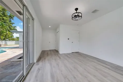 6250 SW 62 Place South Miami FL 33143